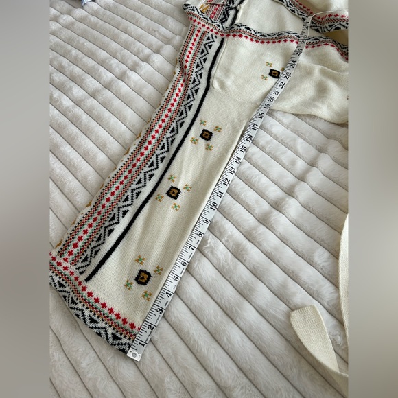 VINTAGE 70s Belted Cardigan - Picture 8 of 9